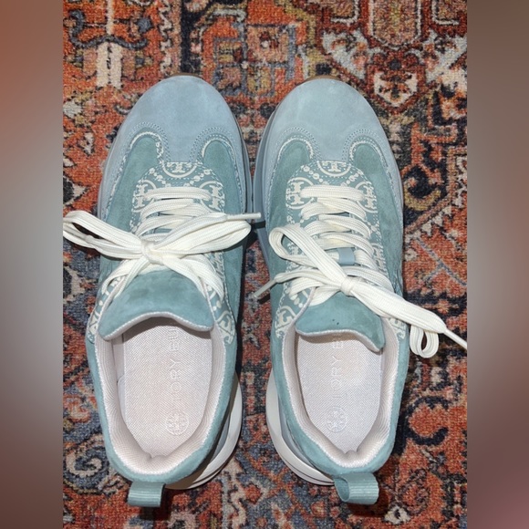 Tory Burch tennis shoes size 8 worn once - Picture 2 of 3